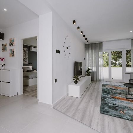Tara Appartement Rijeka Buitenkant foto