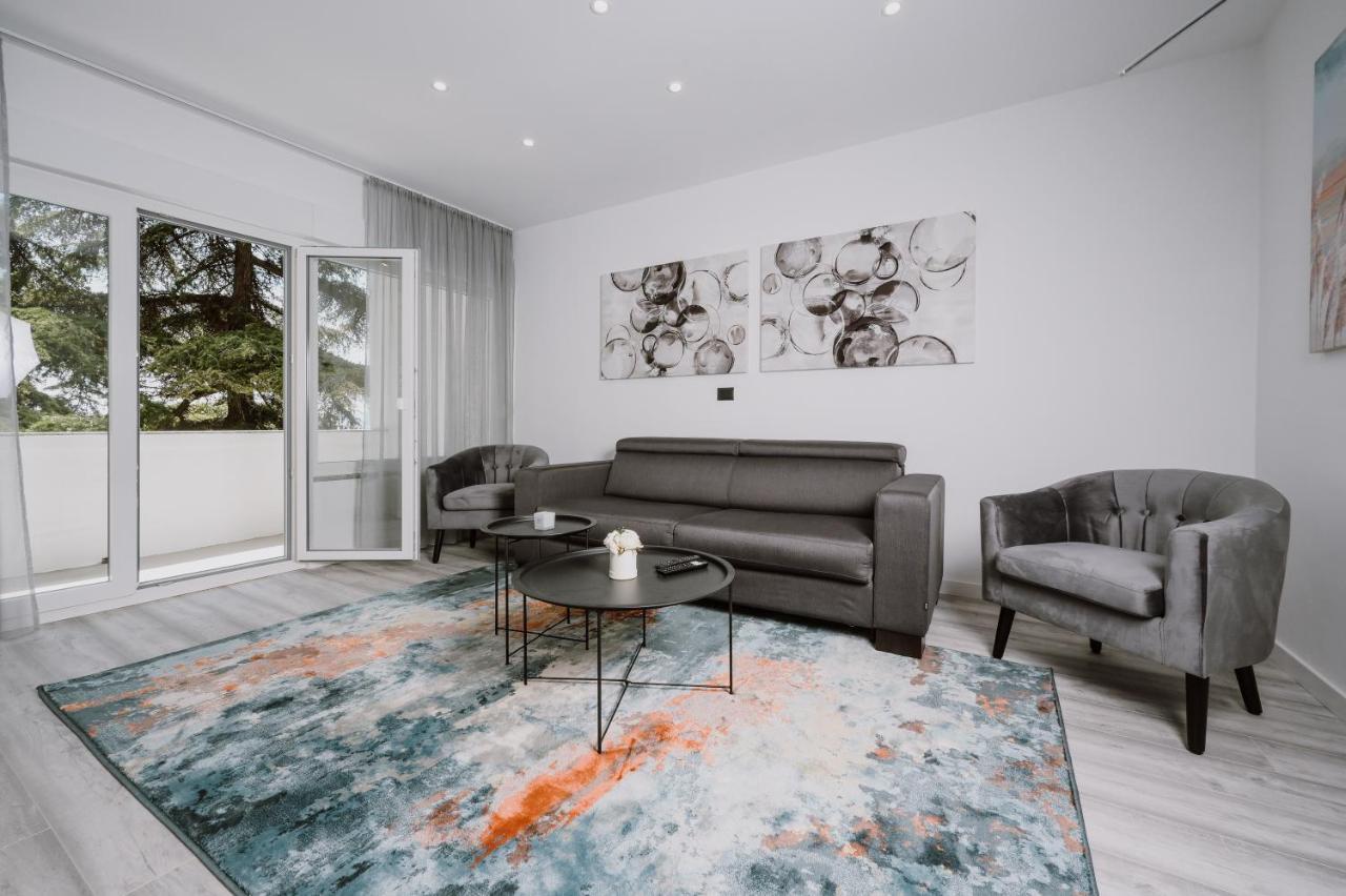Tara Appartement Rijeka Buitenkant foto